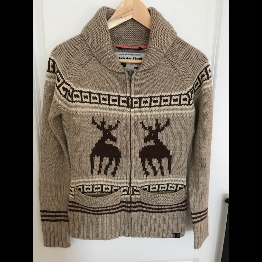 Triple Five Soul Zip up Sweater!